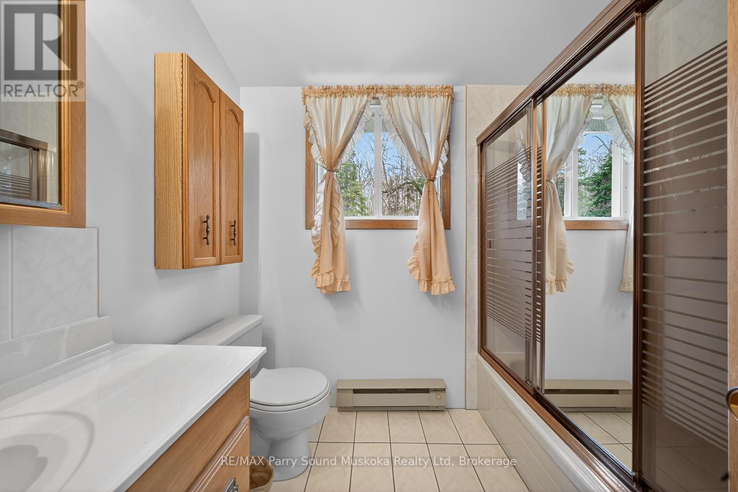 37 Smithpine Crescent, Mckellar, ON - Indoor Photo Showing Bathroom