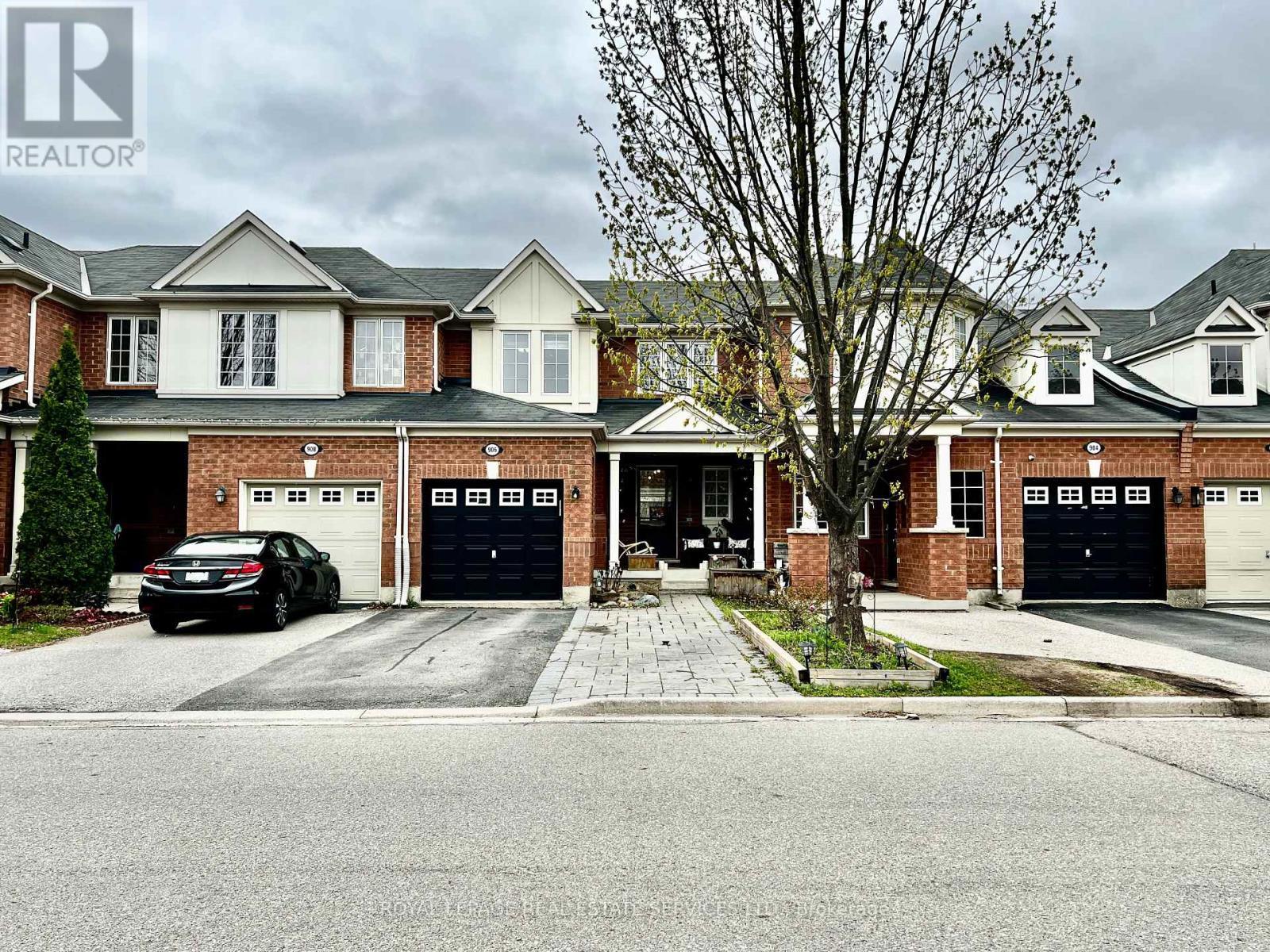 906 Burrows Gate, Milton - 906 Burrows Gate, Milton, ON - Outdoor With Facade