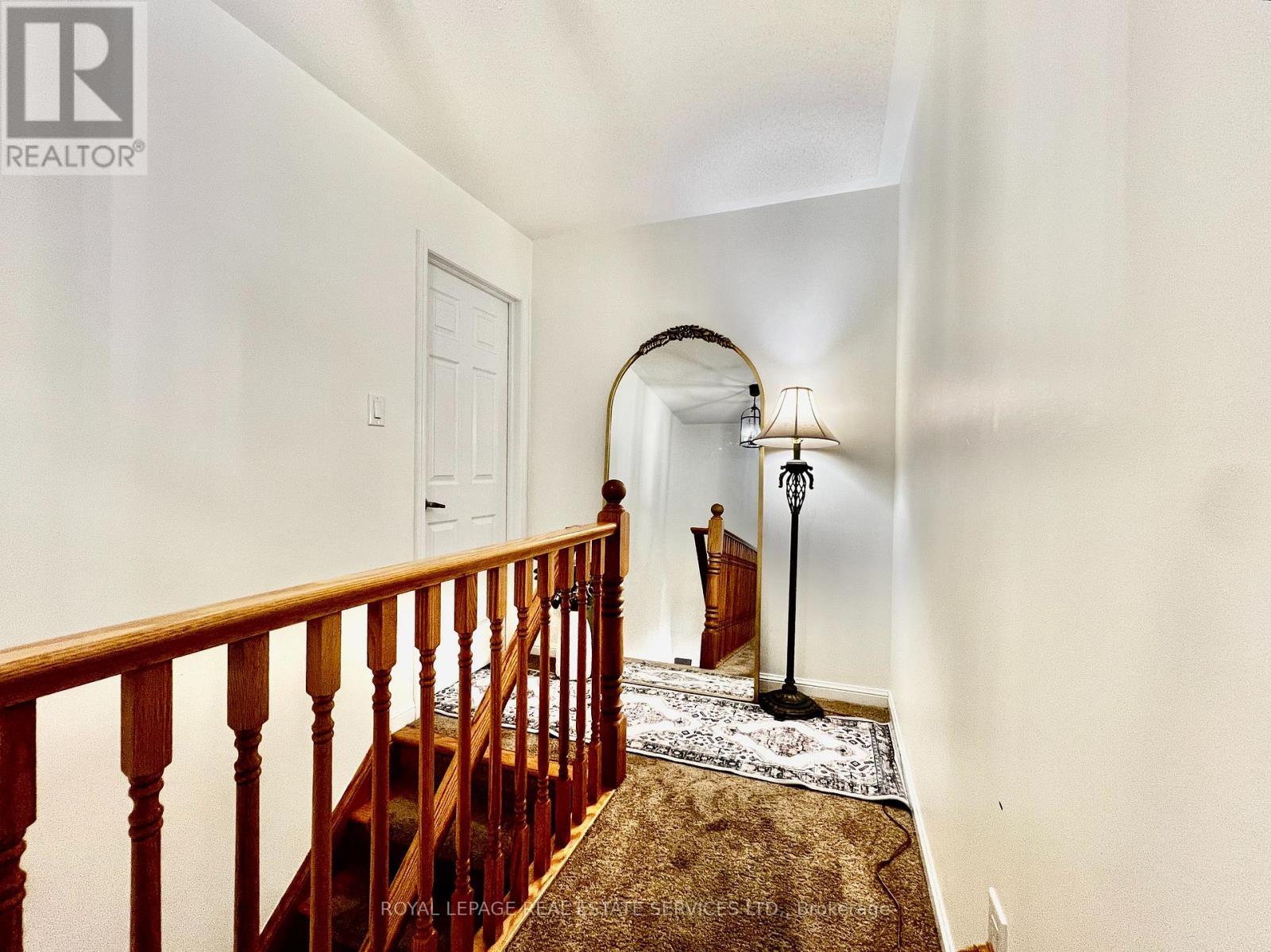 Upper Level - 906 Burrows Gate, Milton, ON - Indoor Photo Showing Other Room