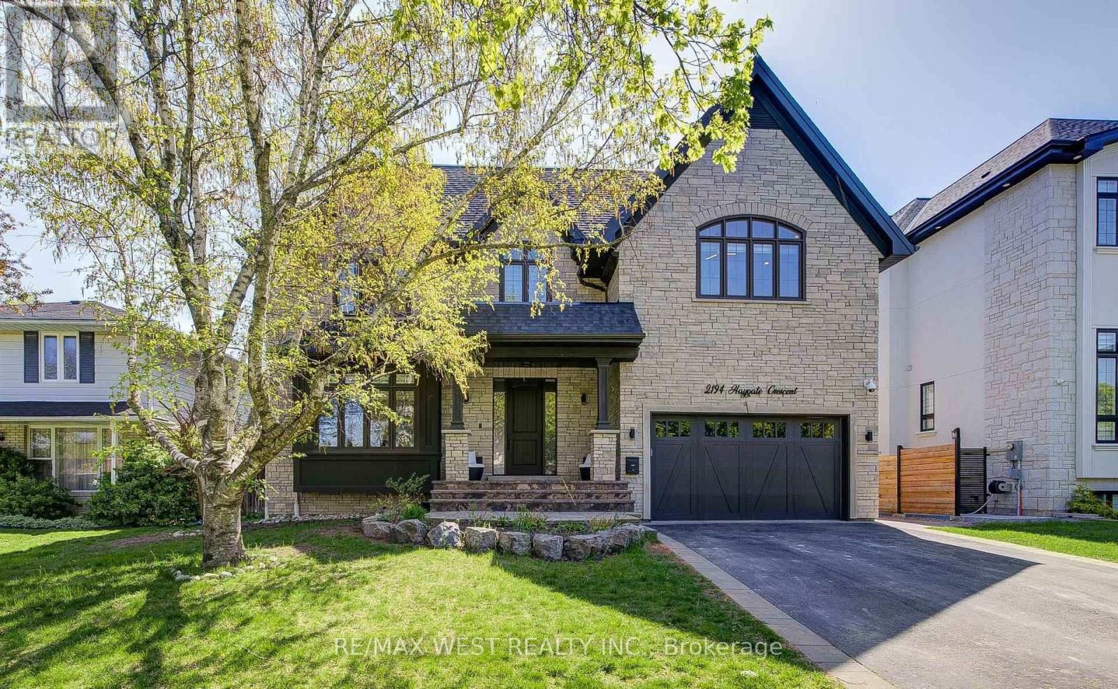 2194 Haygate Crescent, Mississauga, ON - Outdoor With Facade