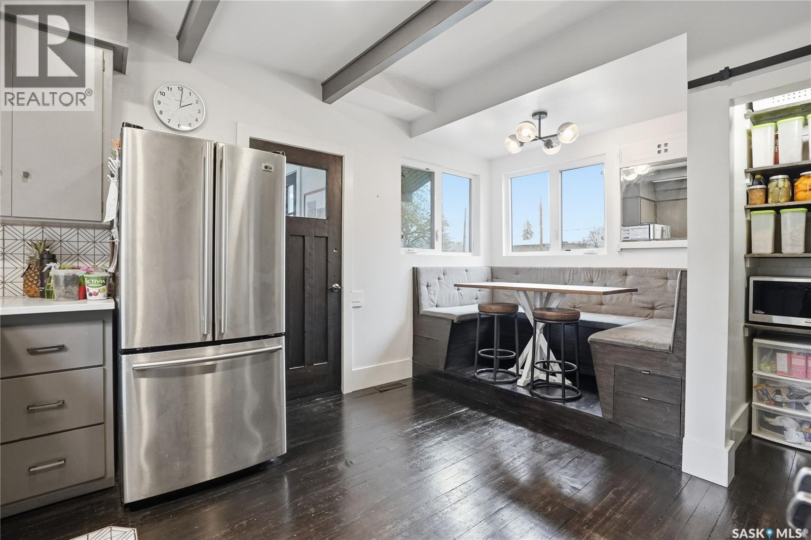 316 E Avenue N, Saskatoon, SK - Indoor Photo Showing Kitchen