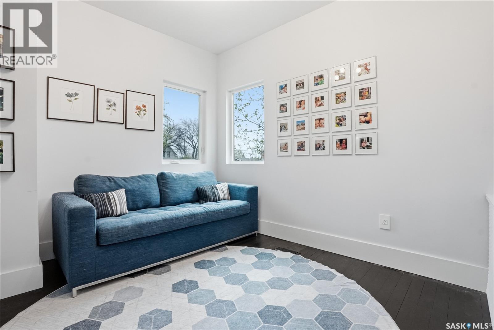 316 E Avenue N, Saskatoon, SK - Indoor