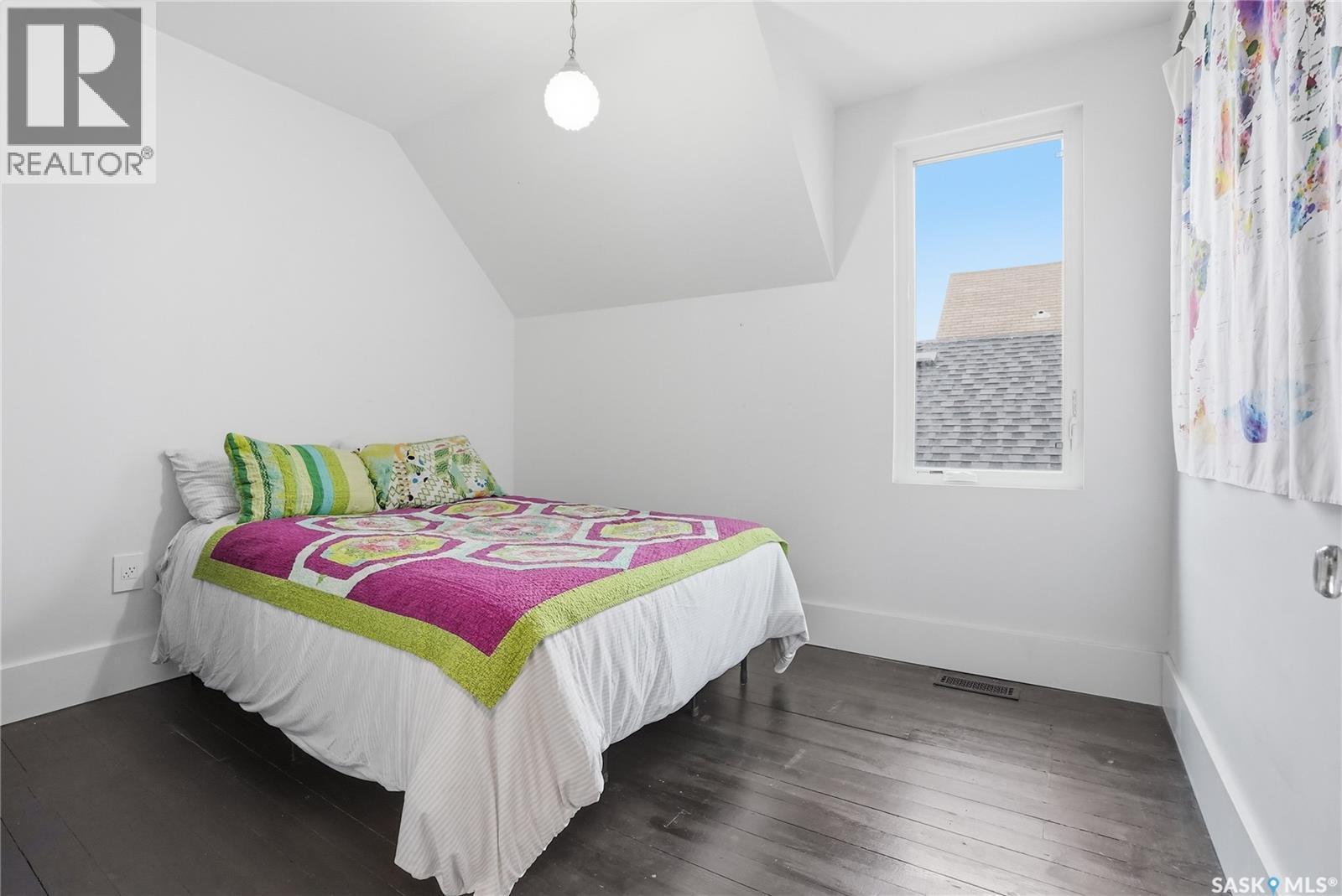 316 E Avenue N, Saskatoon, SK - Indoor Photo Showing Bedroom