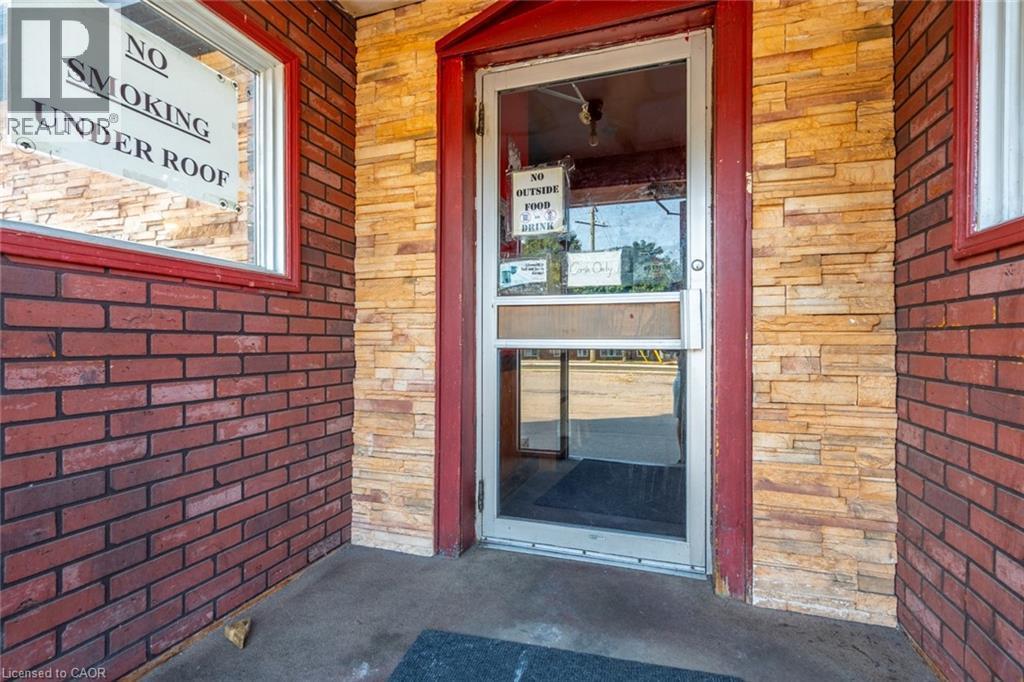 1490 Barton Street E, Hamilton, ON