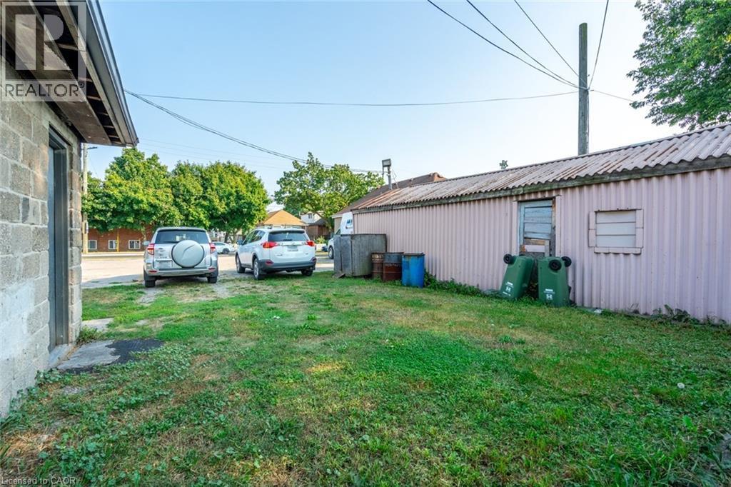 1490 Barton Street E, Hamilton, ON