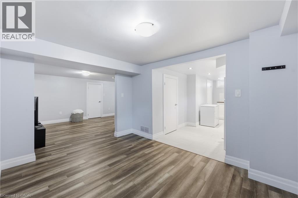 168 Nugent Drive, Hamilton, ON - Indoor Photo Showing Other Room