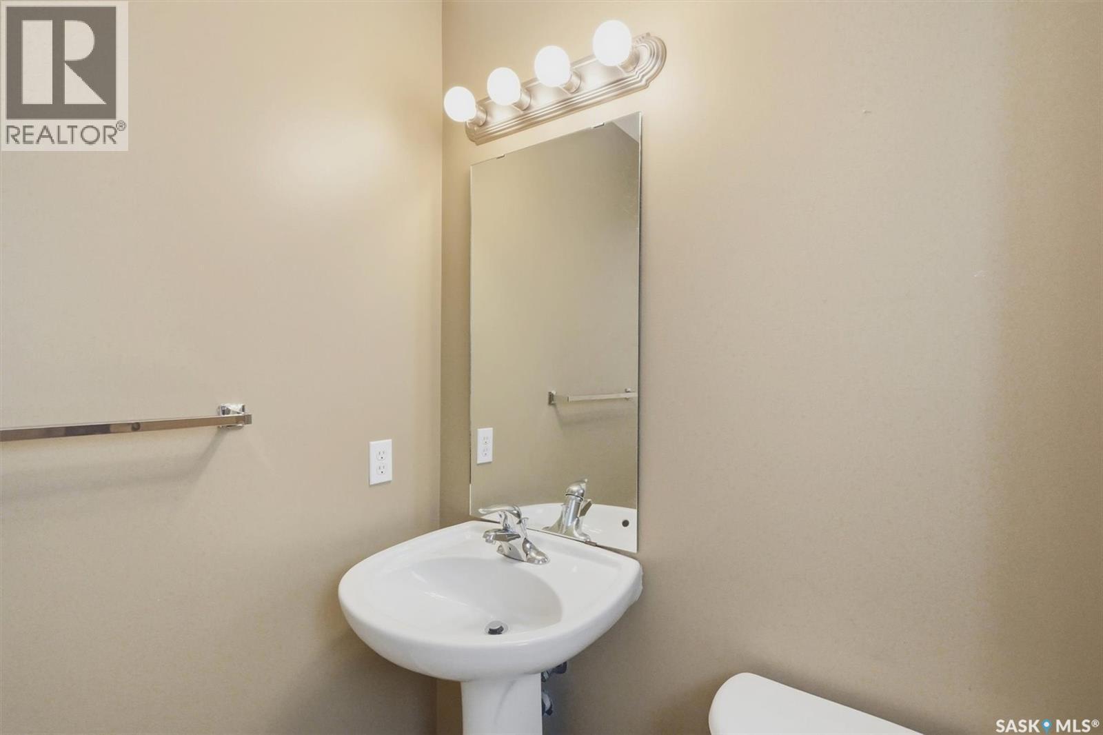 315A 109Th Street, Saskatoon, SK - Indoor Photo Showing Bathroom