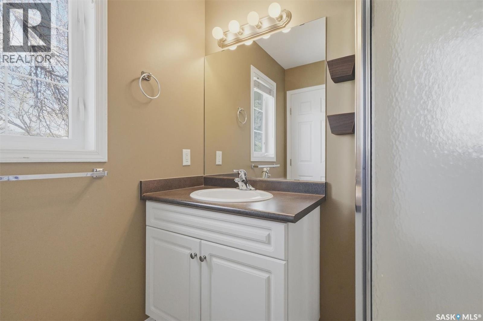315A 109Th Street, Saskatoon, SK - Indoor Photo Showing Bathroom