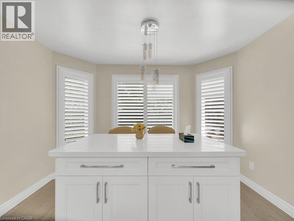 16 Glennie Court, Cambridge, ON - Indoor Photo Showing Other Room