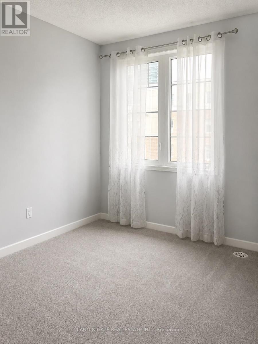 2488 Bromus Path, Oshawa (Windfields), ON - Indoor Photo Showing Other Room