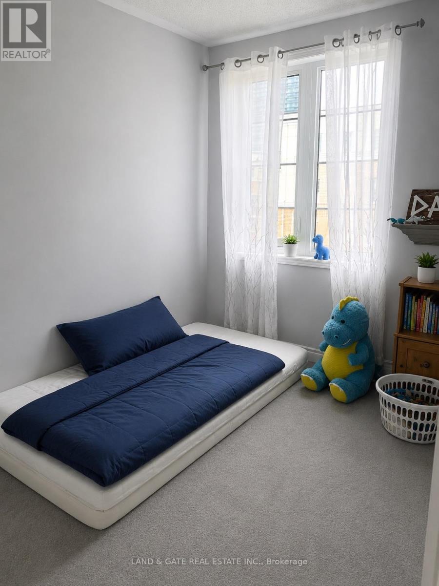 2488 Bromus Path, Oshawa (Windfields), ON - Indoor Photo Showing Bedroom