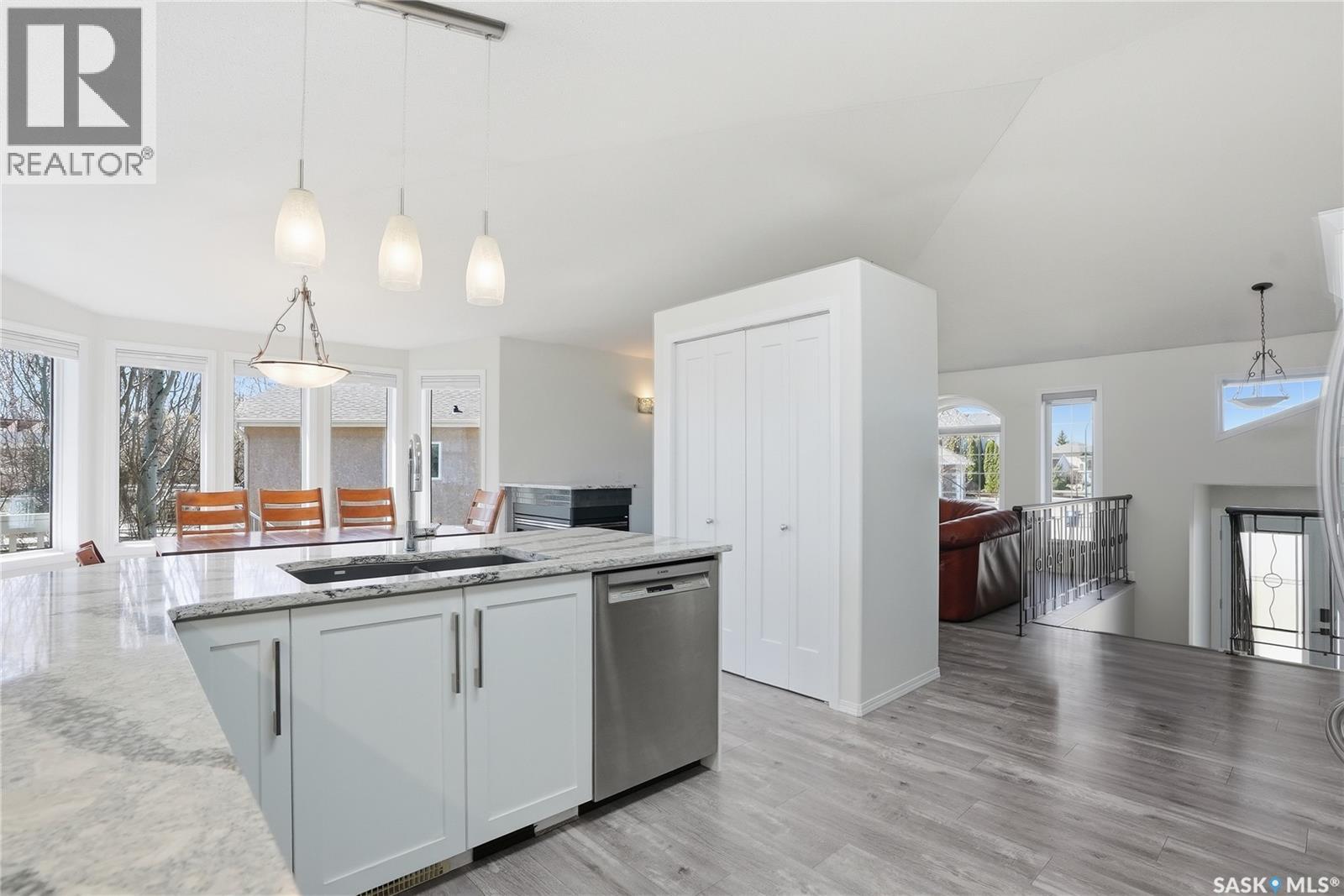 502 Le May Crescent, Saskatoon, SK - Indoor Photo Showing Kitchen