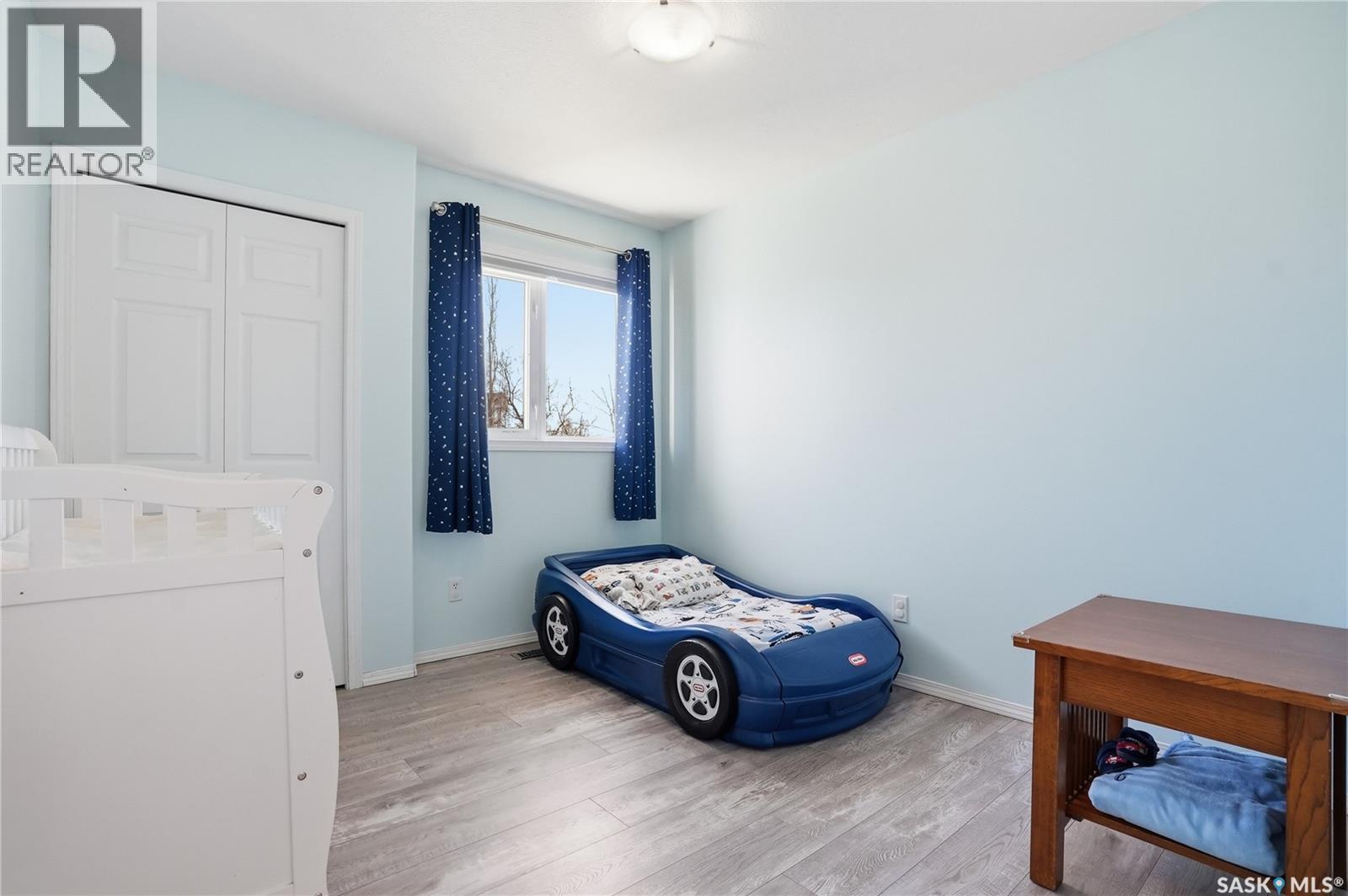 502 Le May Crescent, Saskatoon, SK - Indoor Photo Showing Bedroom