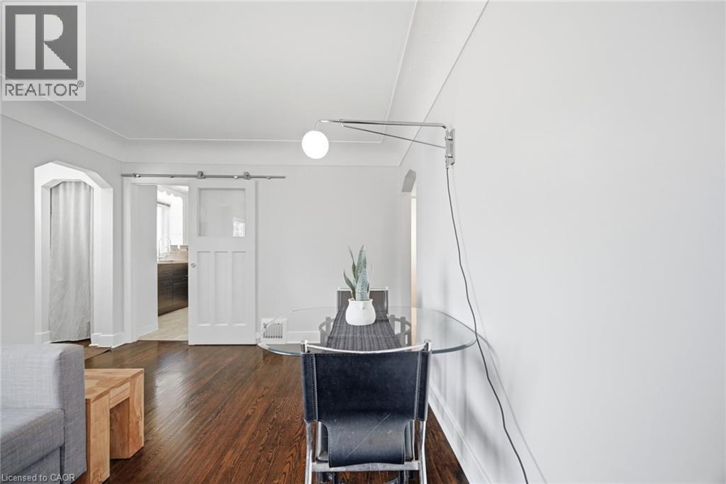 94 Clarendon Avenue, Hamilton, ON - Indoor