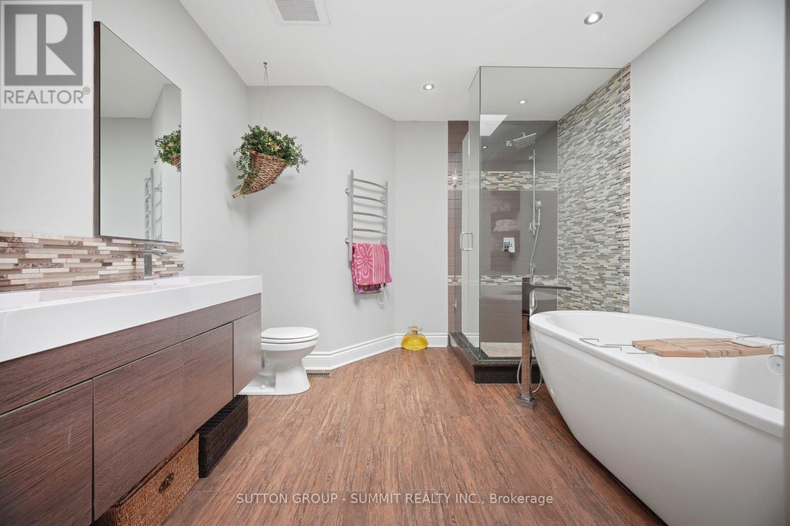 1390 Astrella Crescent, Mississauga, ON - Indoor Photo Showing Bathroom