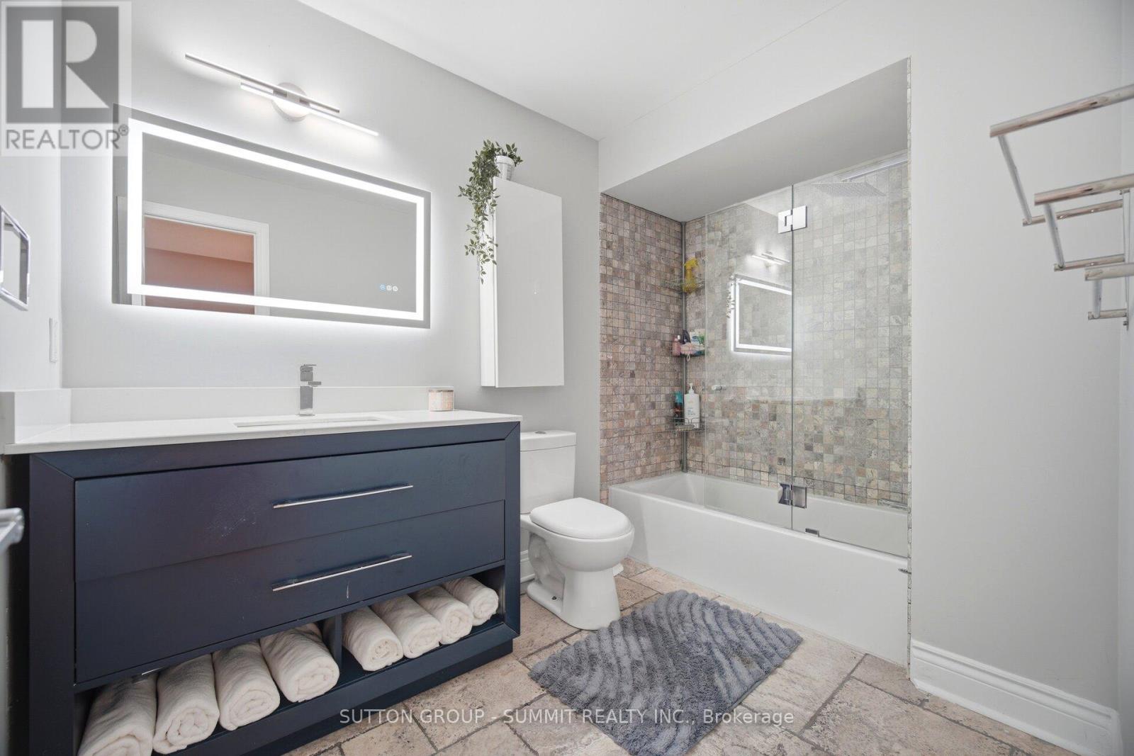 1390 Astrella Crescent, Mississauga, ON - Indoor Photo Showing Bathroom