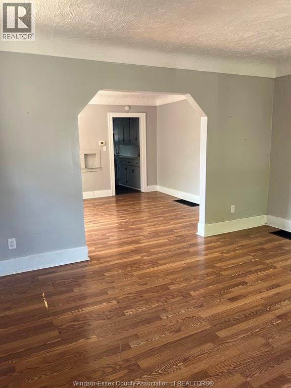 1285 Parent, Windsor, ON - Indoor Photo Showing Other Room