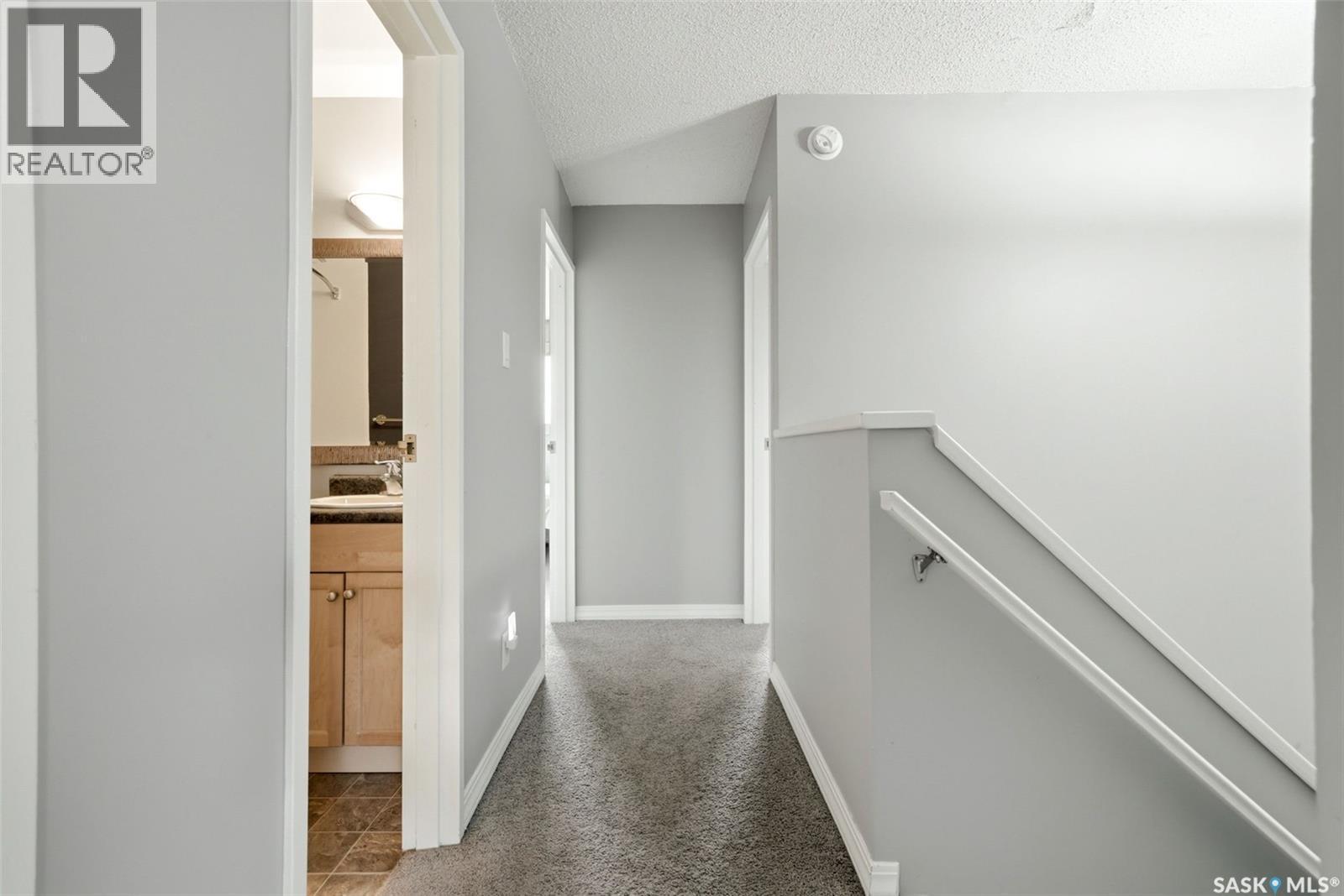 3834 Castle Road, Regina, SK - Indoor Photo Showing Other Room