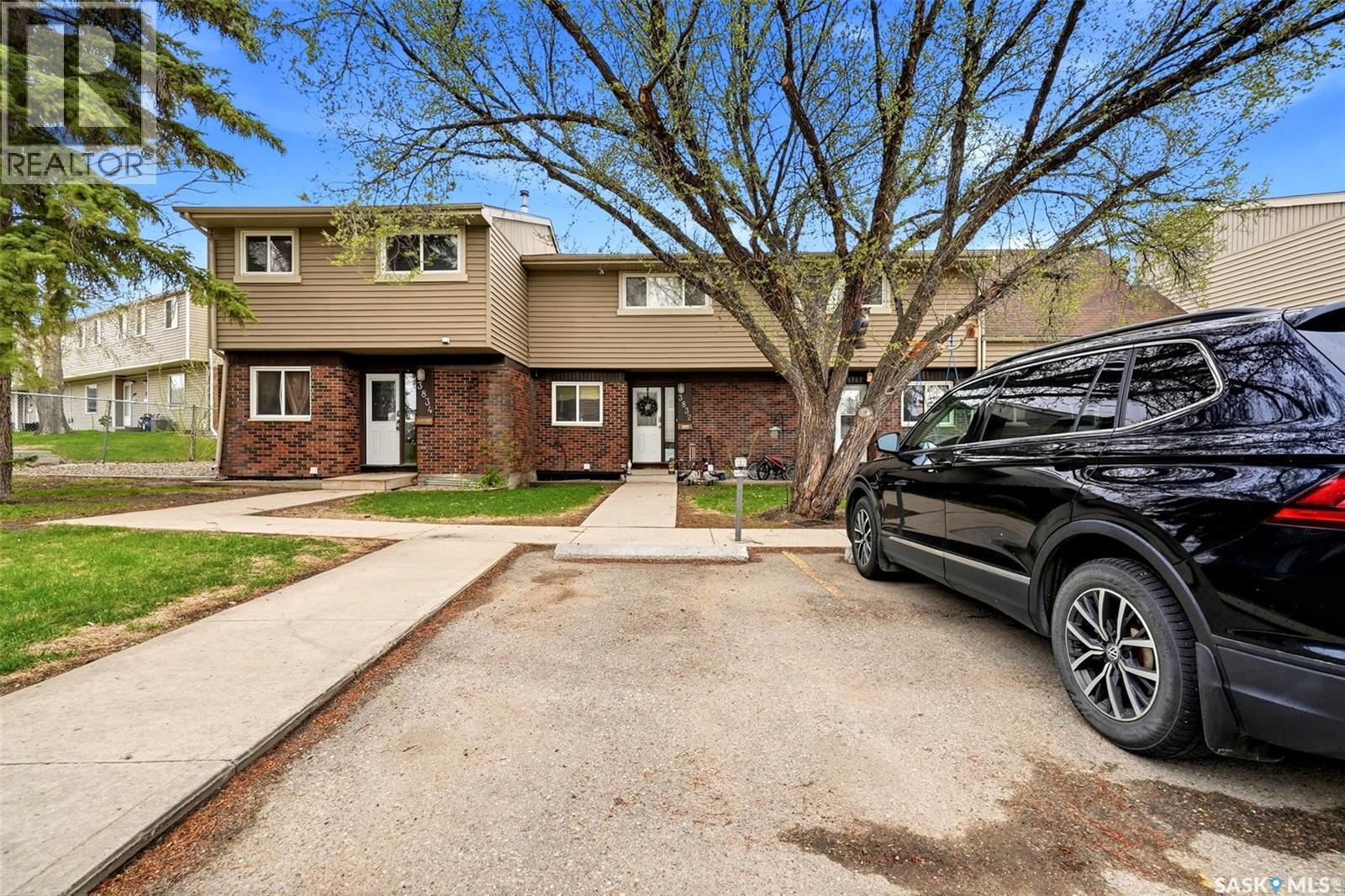 3834 Castle Road, Regina, SK - Outdoor