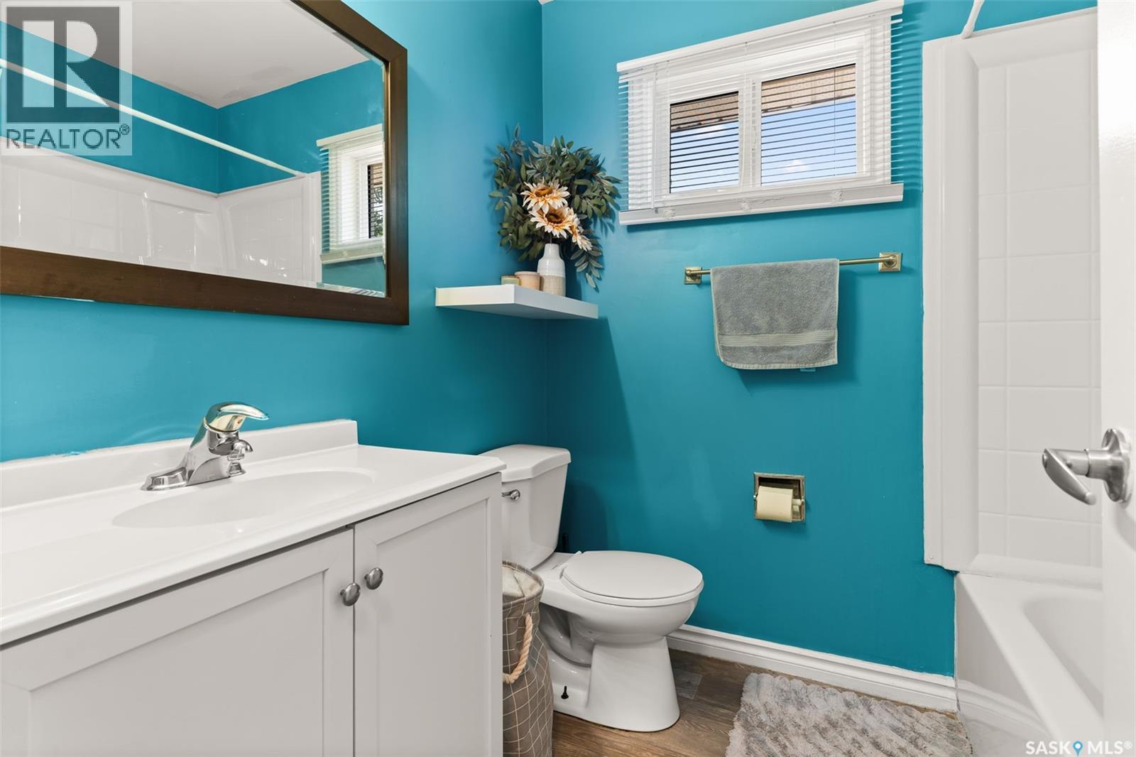 1341 9Th Avenue N, Regina, SK - Indoor Photo Showing Bathroom