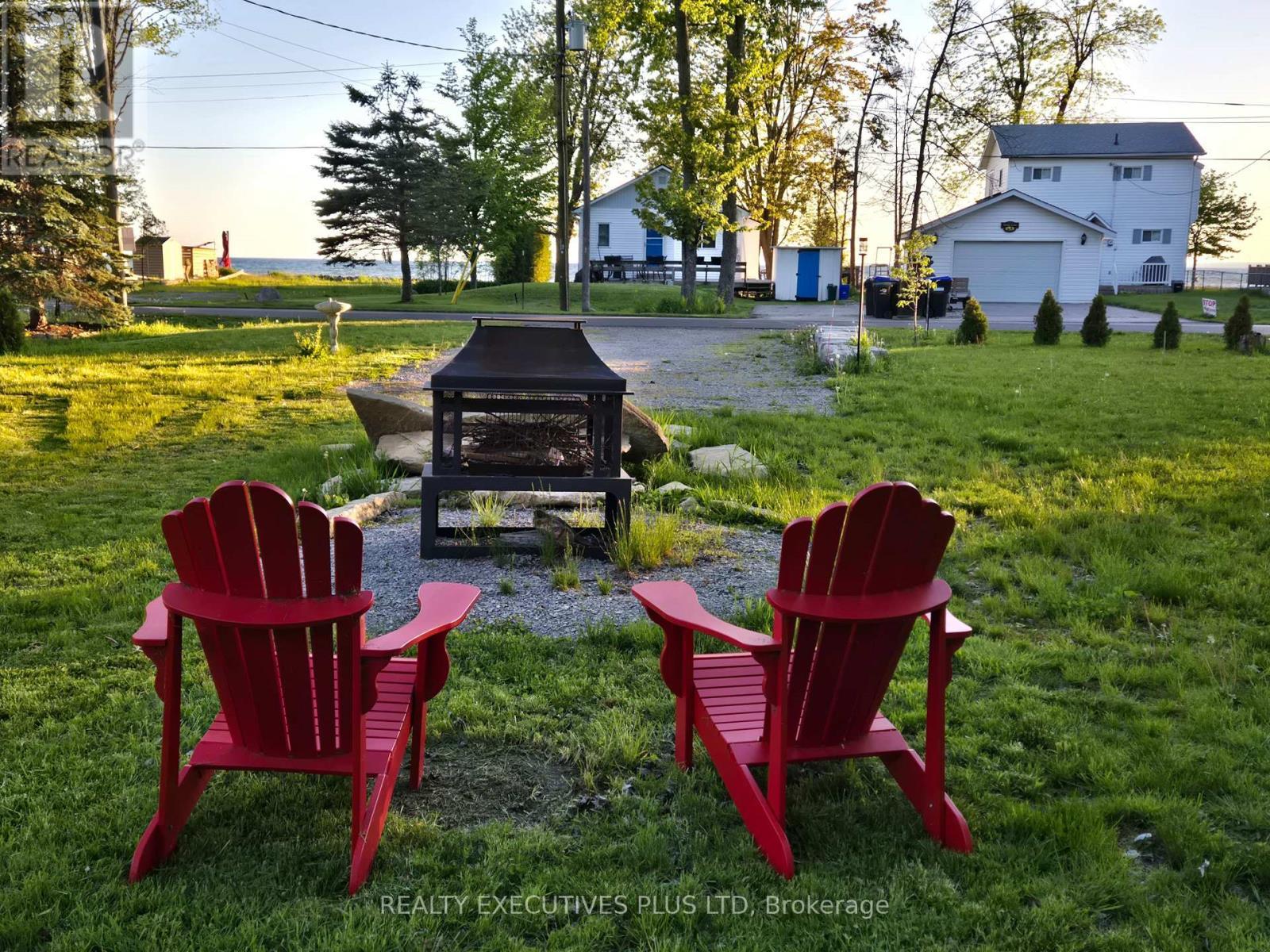 Firepit - 2757 Lone Birch Trail, Ramara, ON - Outdoor