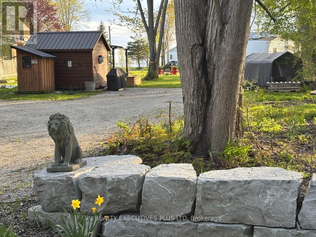 2757 Lone Birch Trail, Ramara, ON - Outdoor