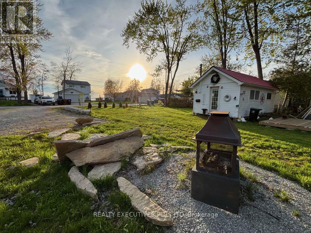 Sunset - 2757 Lone Birch Trail, Ramara, ON - Outdoor