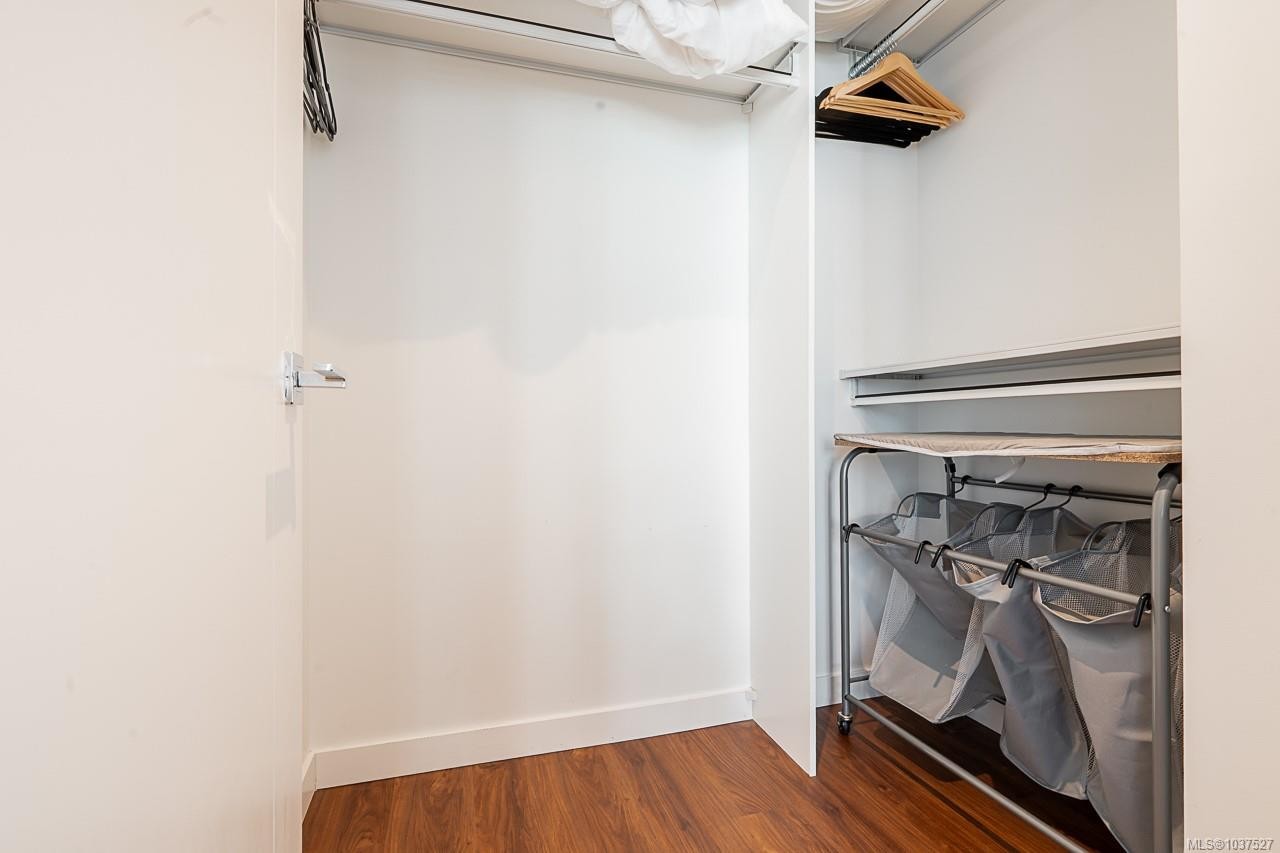 #604-369 Tyee Rd, Victoria, BC - Indoor