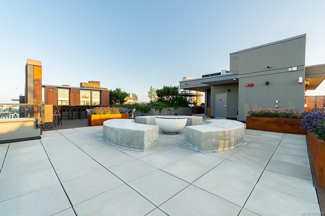 #604-369 Tyee Rd, Victoria, BC - Outdoor