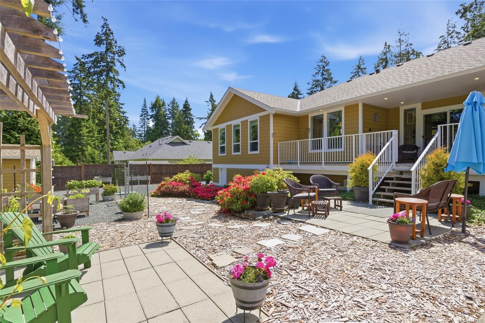 3831 Creekside Dr, Bowser, BC