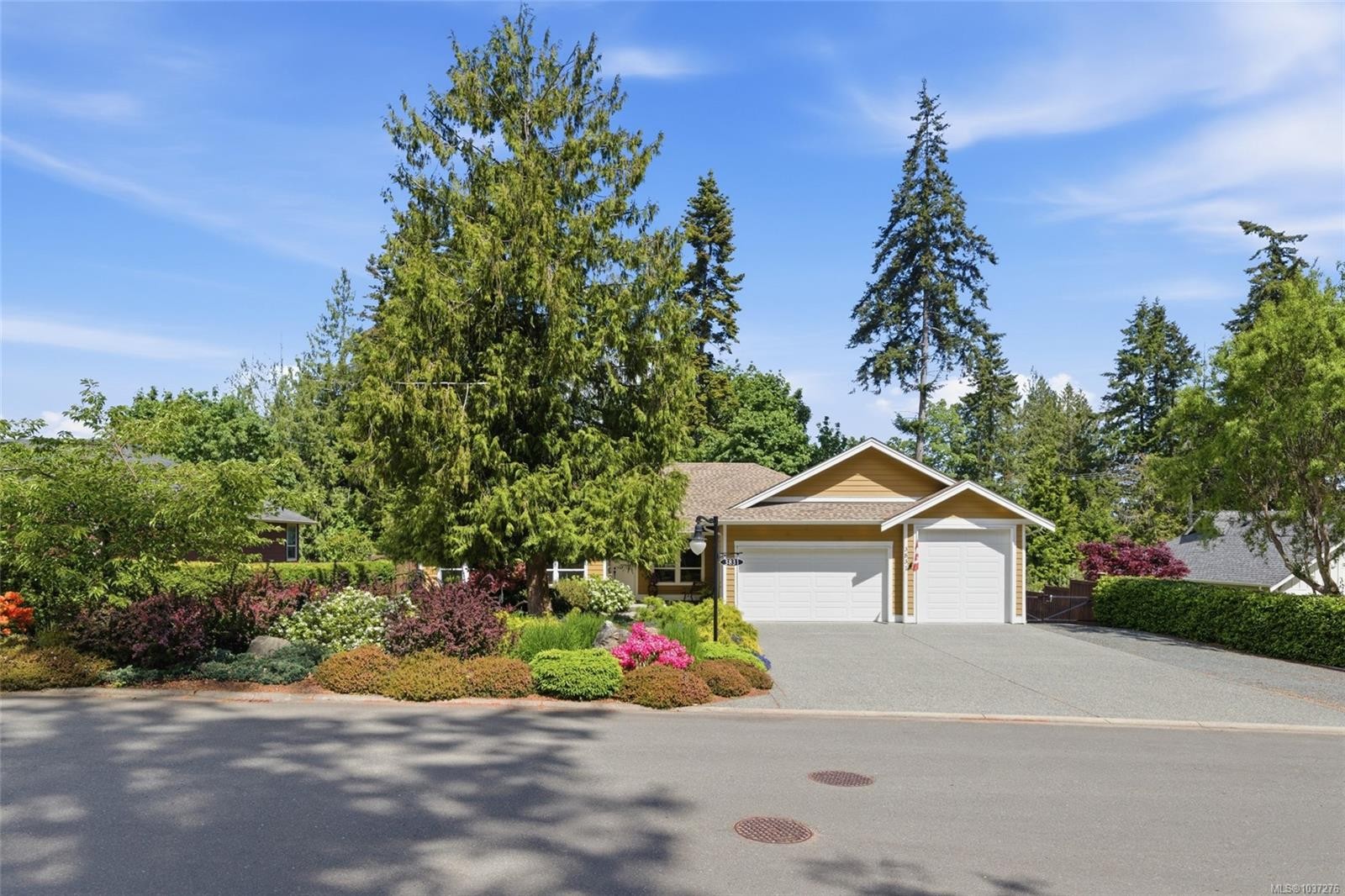 3831 Creekside Dr, Bowser, BC