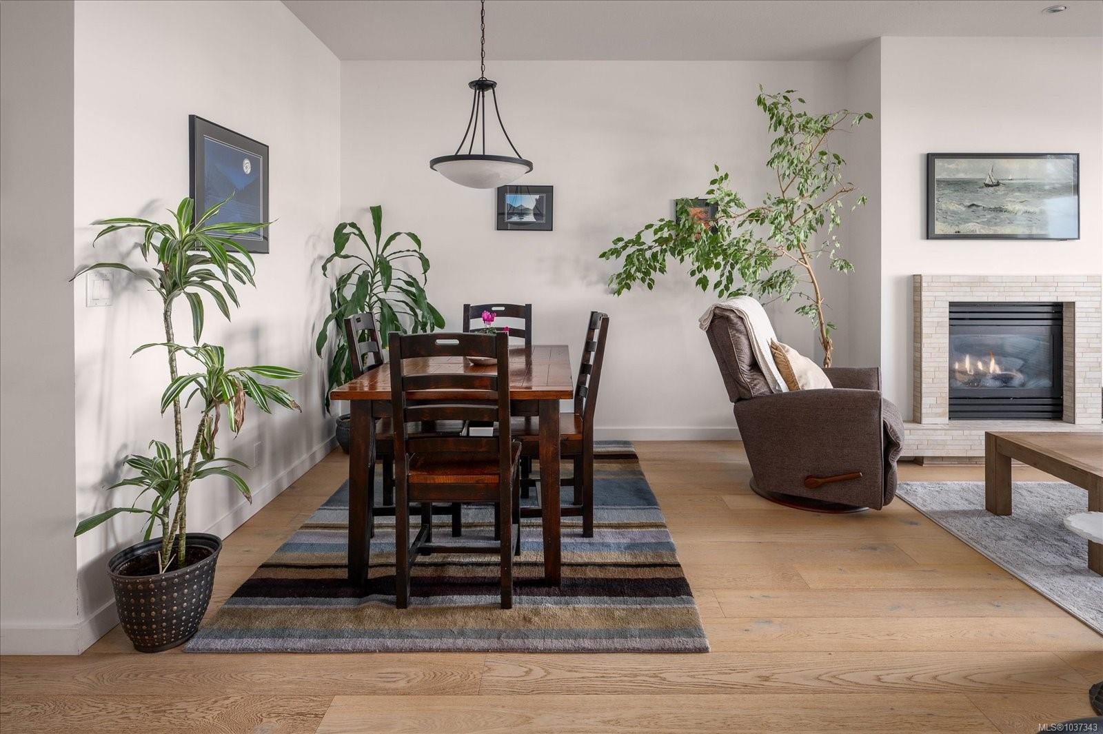 Th10-38 Front St, Nanaimo, BC