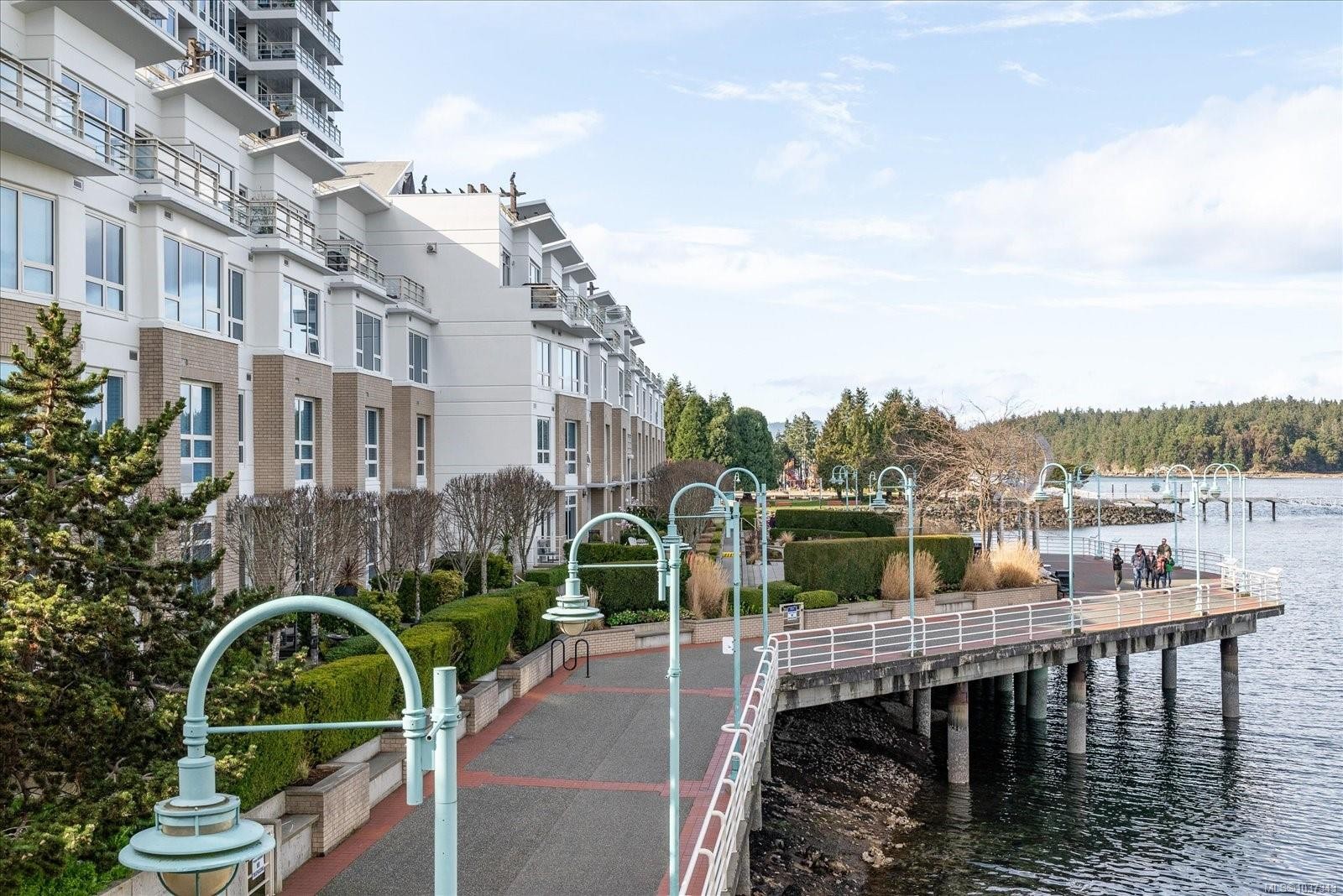 Th10-38 Front St, Nanaimo, BC