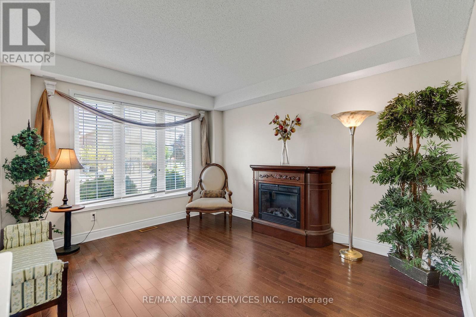 7419 Black Walnut Trail, Mississauga, ON
