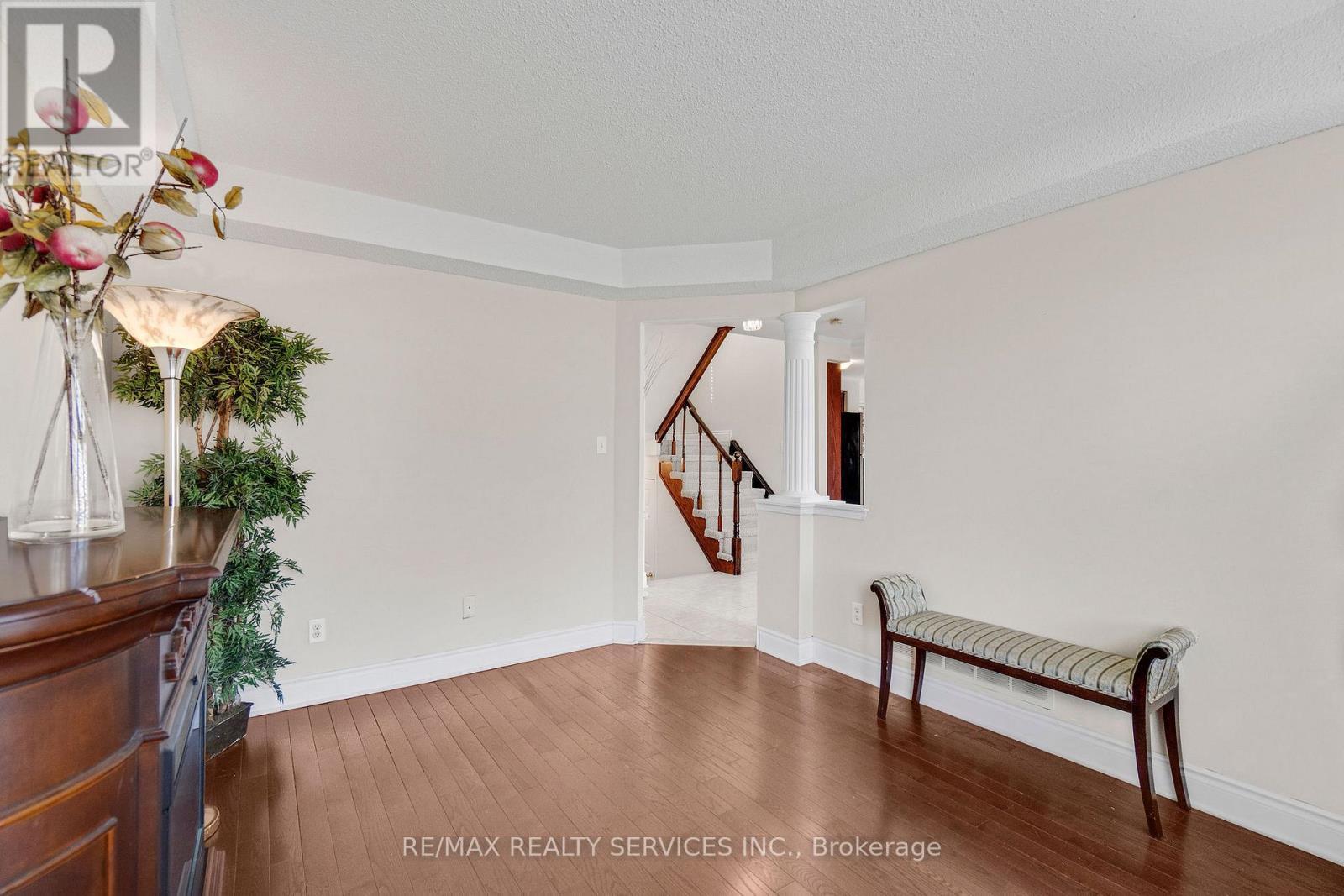 7419 Black Walnut Trail, Mississauga, ON