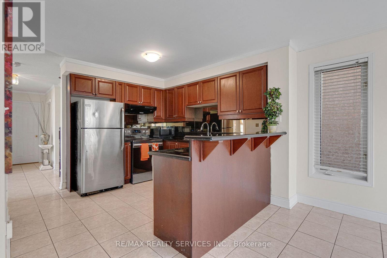 7419 Black Walnut Trail, Mississauga, ON