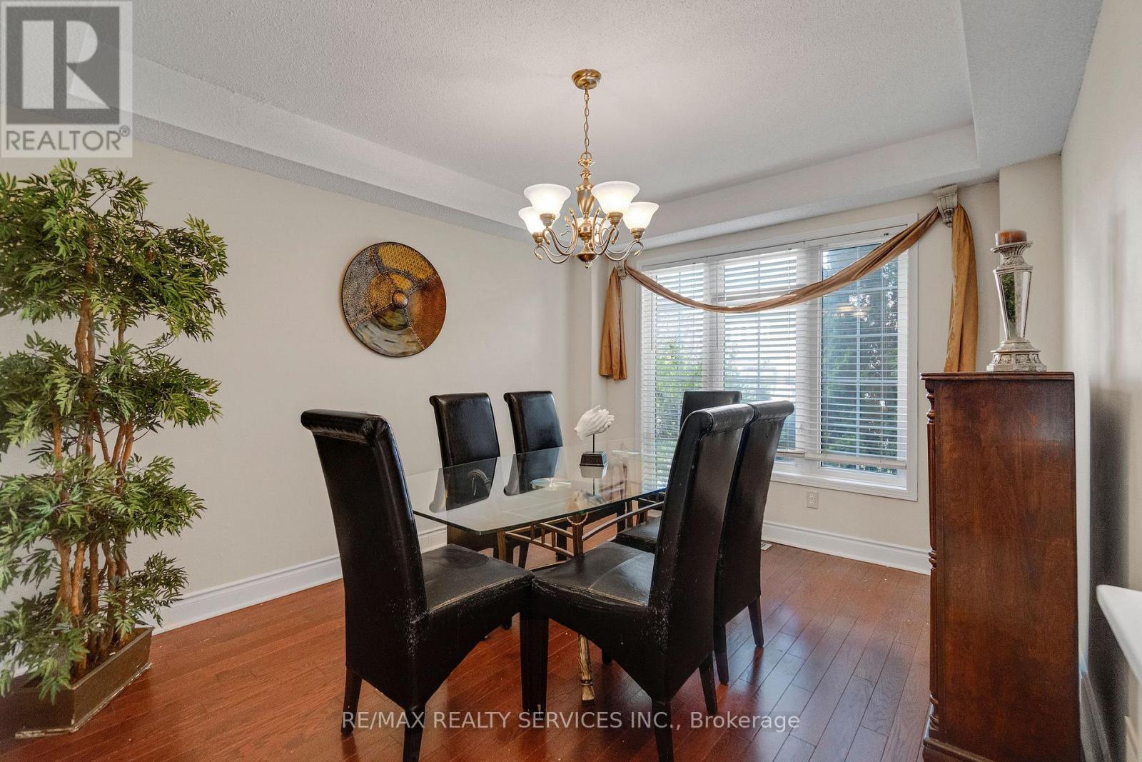 7419 Black Walnut Trail, Mississauga, ON
