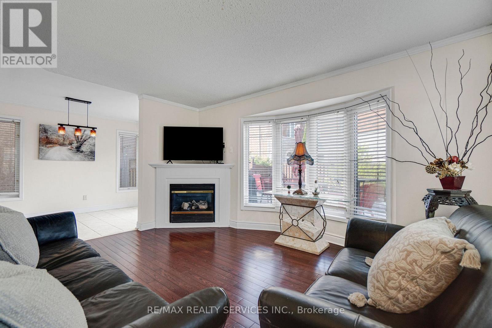7419 Black Walnut Trail, Mississauga, ON