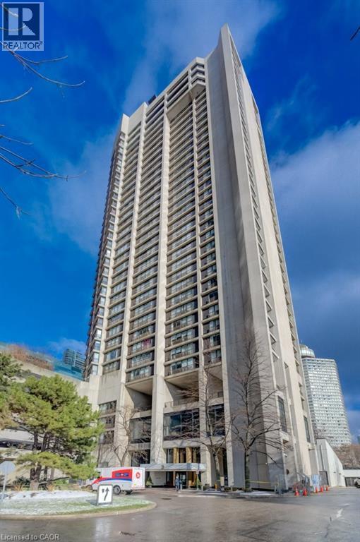 33 Harbour Square Unit# 1017, Toronto, ON - Outdoor With Facade