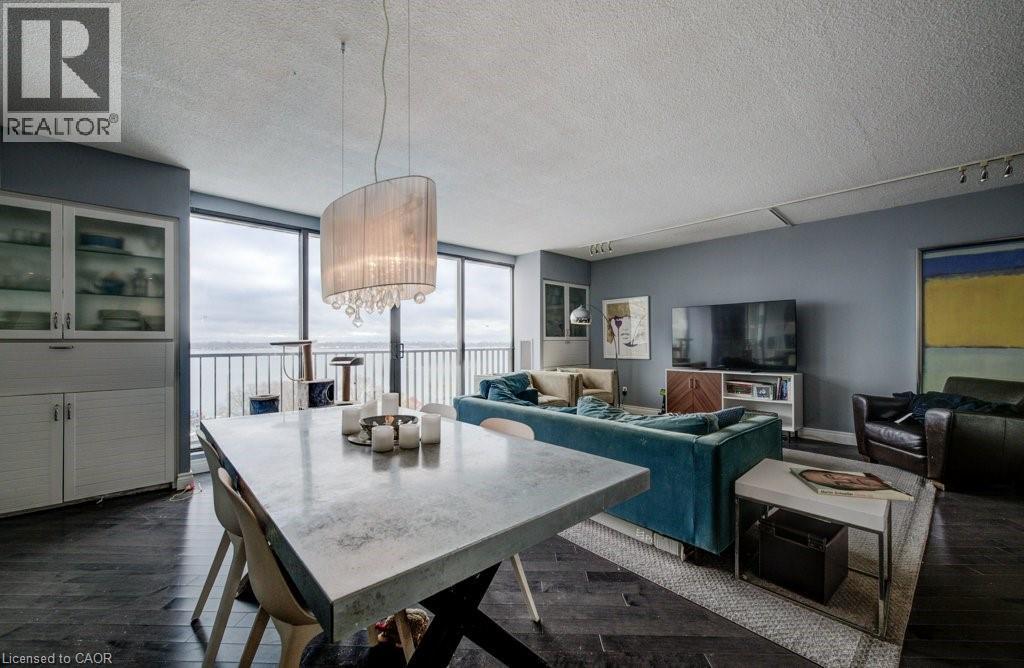 33 Harbour Square Unit# 1017, Toronto, ON - Indoor