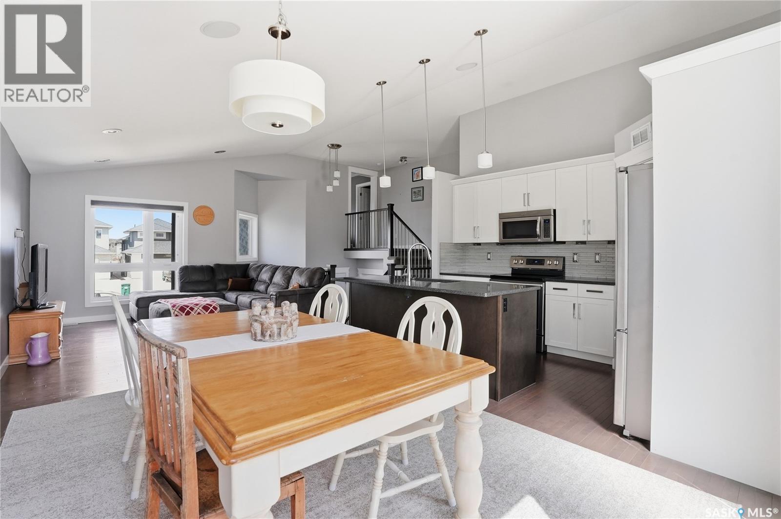 1111 Evergreen Boulevard, Saskatoon, SK - Indoor Photo Showing Other Room