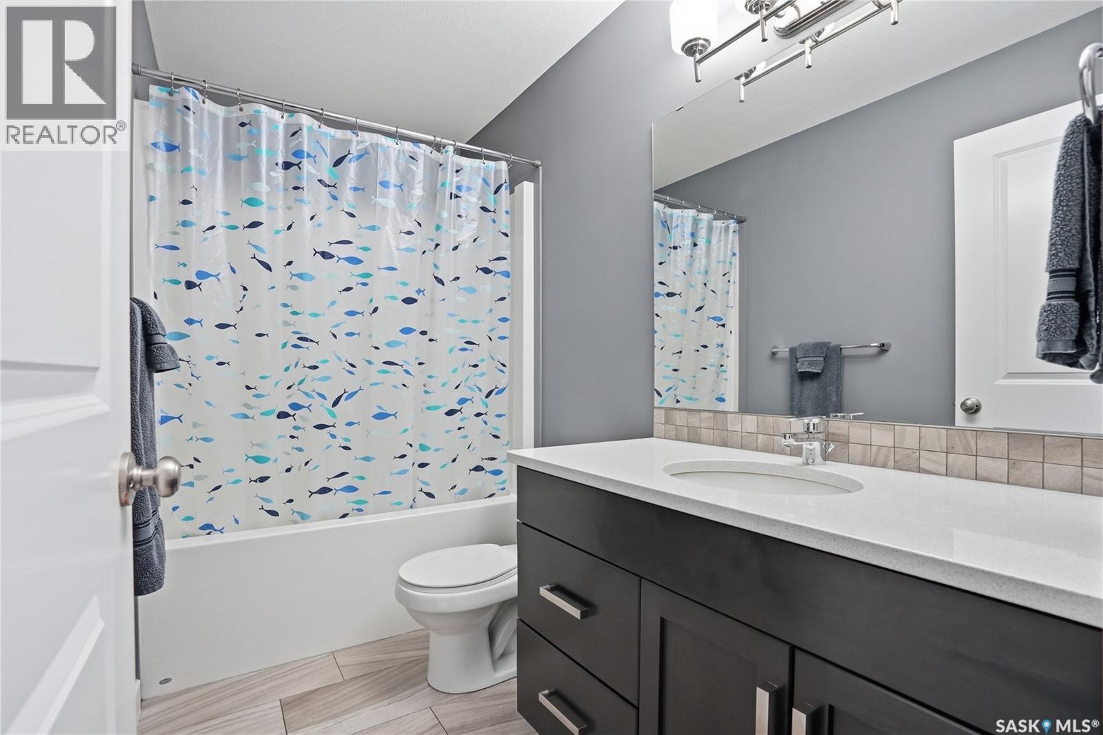 1111 Evergreen Boulevard, Saskatoon, SK - Indoor Photo Showing Bathroom