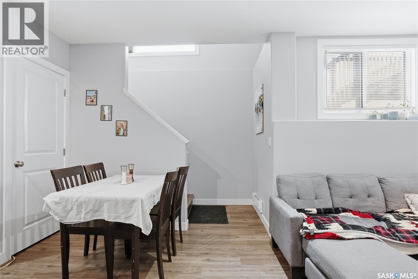 1111 Evergreen Boulevard, Saskatoon, SK - Indoor Photo Showing Dining Room
