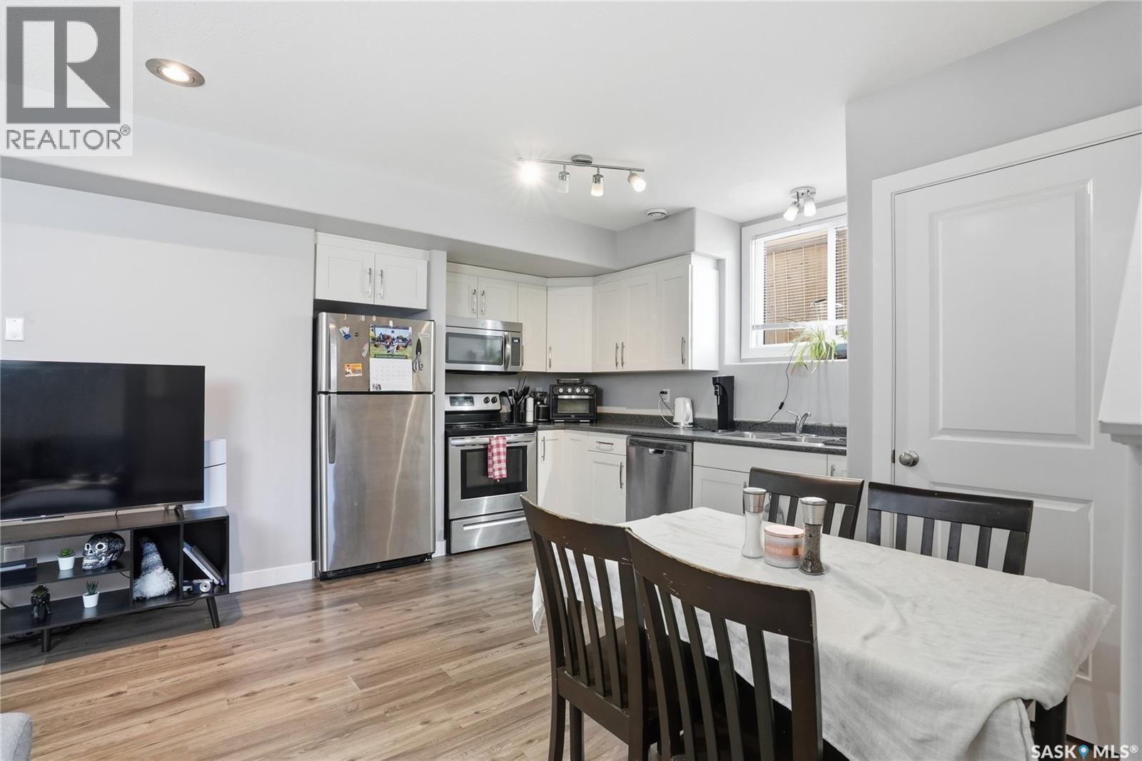 1111 Evergreen Boulevard, Saskatoon, SK - Indoor