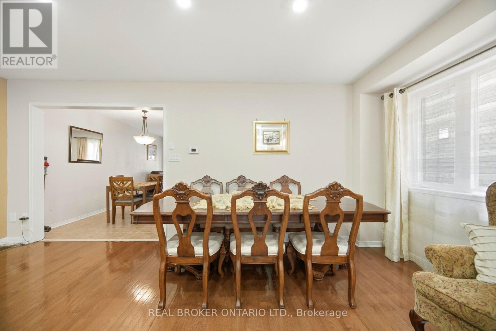 Formal dining area - 3935 Skyview Street, Mississauga, ON - Indoor Photo Showing Dining Room