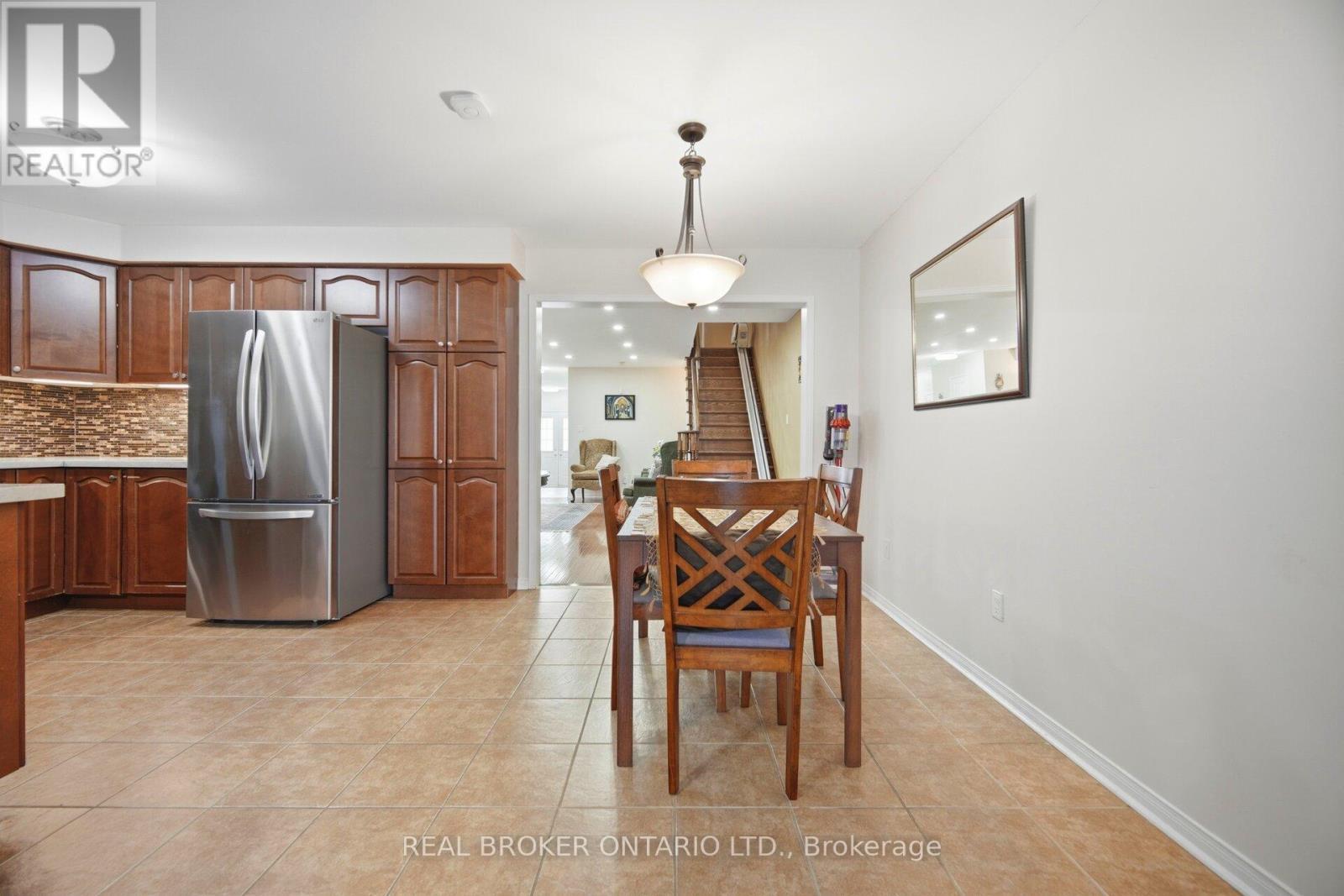 Eat-in Kitchen - 3935 Skyview Street, Mississauga, ON - Indoor