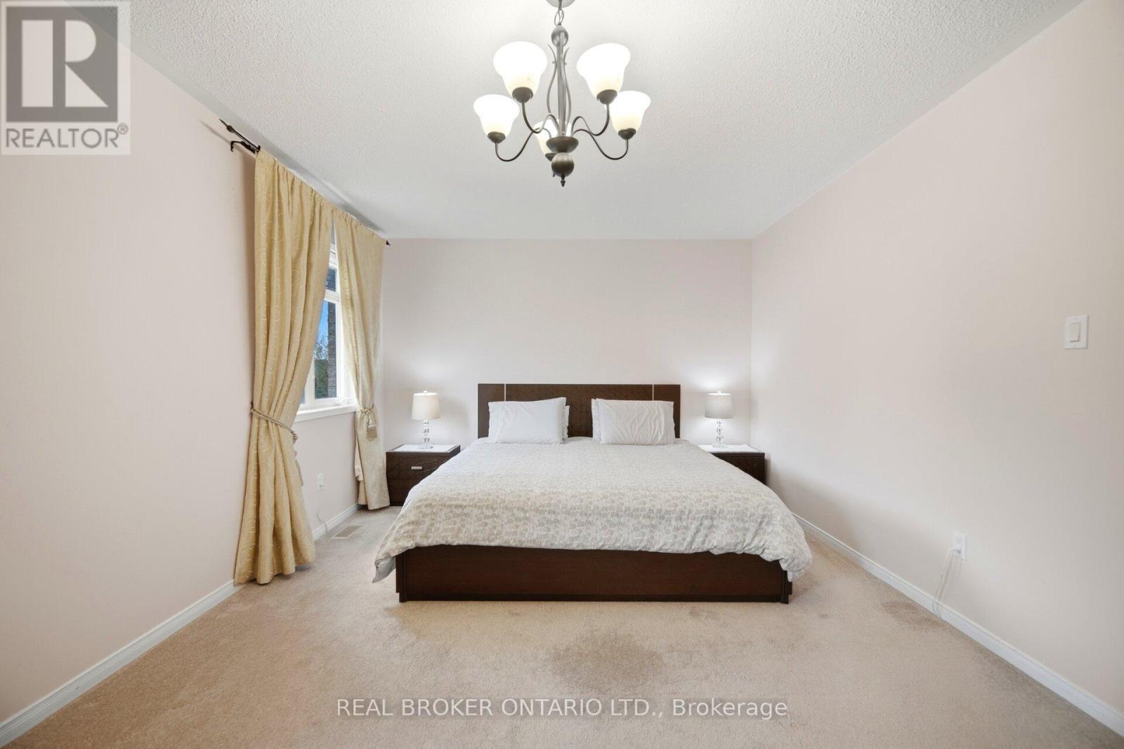 Primary bedroom - 3935 Skyview Street, Mississauga, ON - Indoor Photo Showing Bedroom