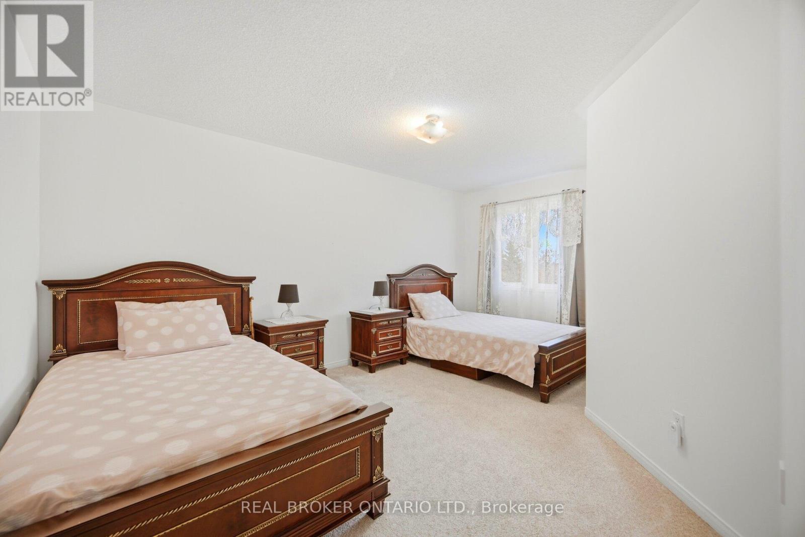Second bedroom - 3935 Skyview Street, Mississauga, ON - Indoor Photo Showing Bedroom