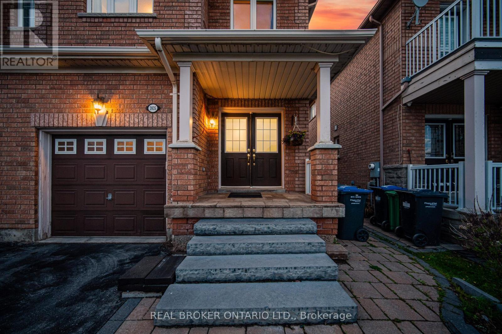 3935 Skyview Street, Mississauga, ON - Outdoor