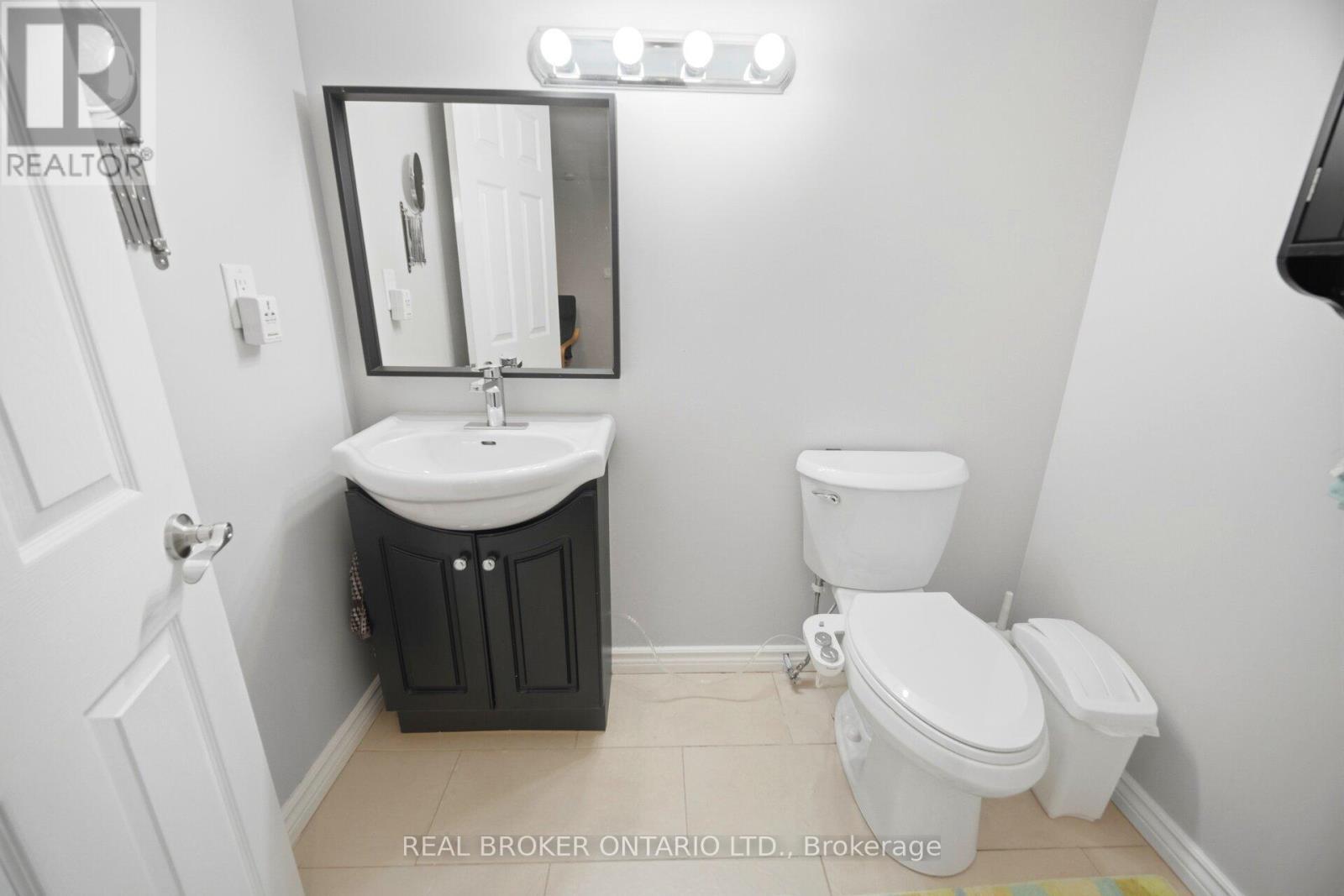 Basement bathroom - 3935 Skyview Street, Mississauga, ON - Indoor Photo Showing Bathroom